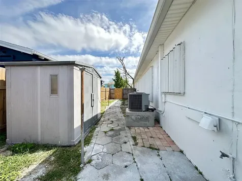 10 158th Avenue Redington Beach FL 33708