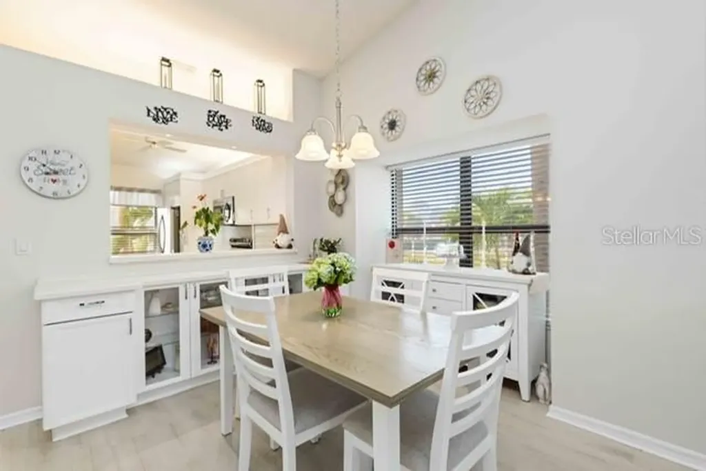 4482 Weybridge Sarasota FL 34235