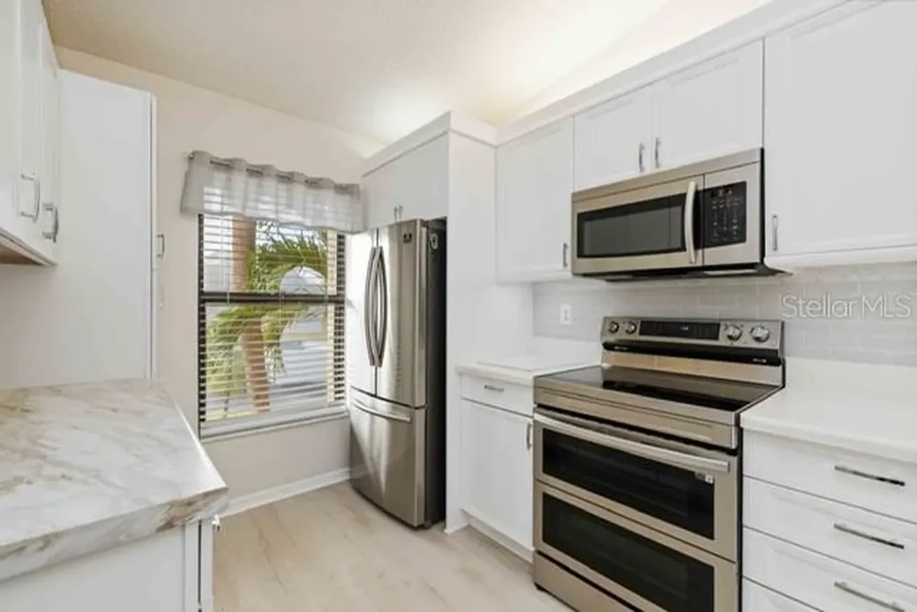 4482 Weybridge Sarasota FL 34235