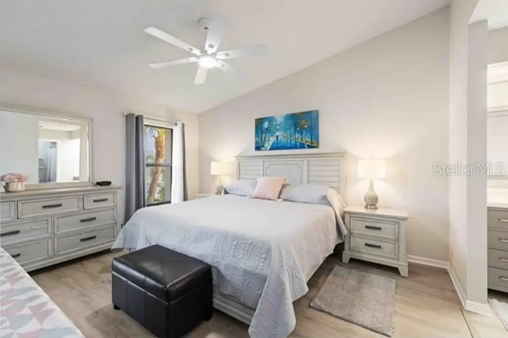 4482 Weybridge Sarasota FL 34235