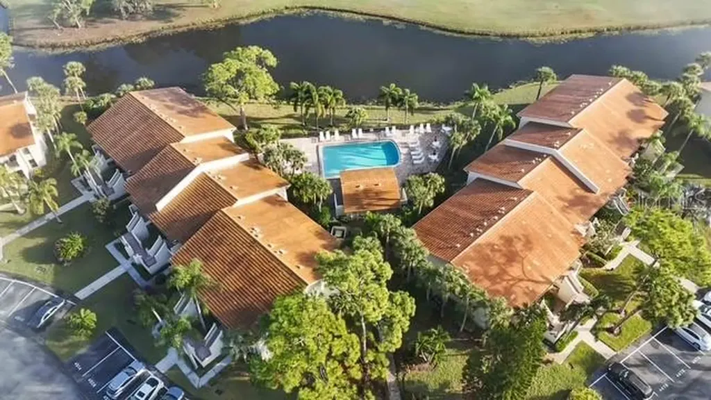 4482 Weybridge Sarasota FL 34235