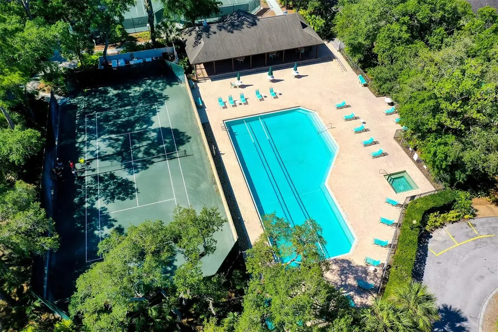 4482 Weybridge Sarasota FL 34235