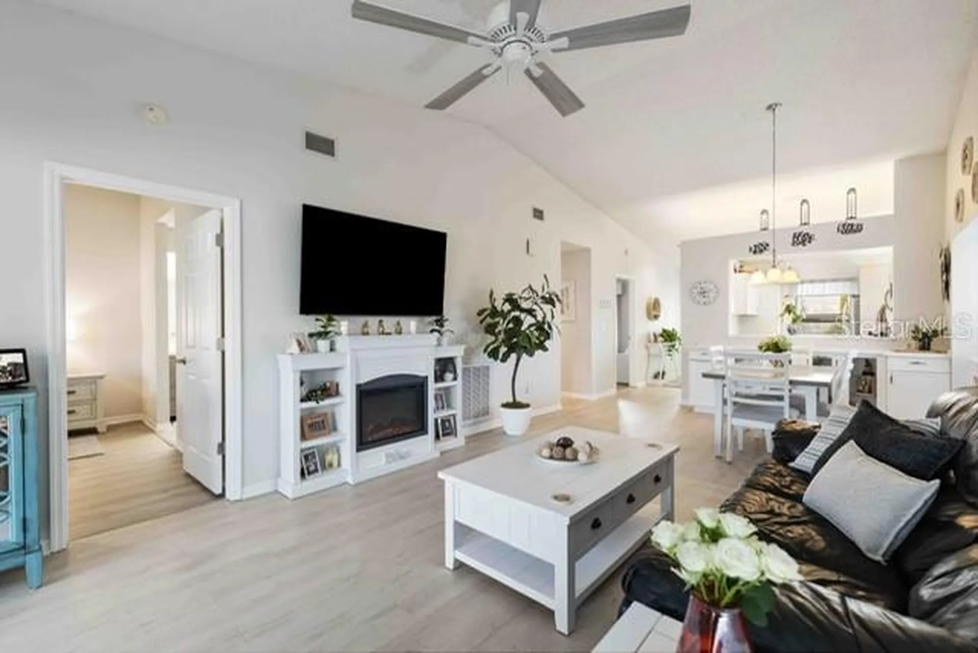 4482 Weybridge Sarasota FL 34235