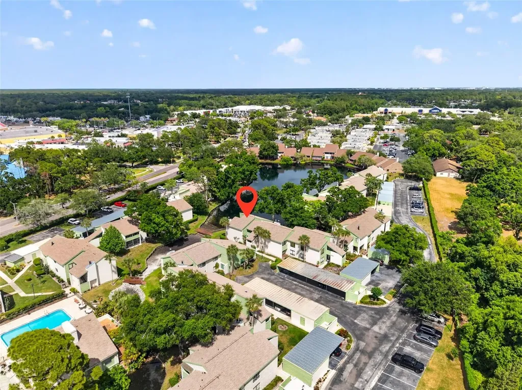 13405 Pine Lake Way Tampa FL 33618