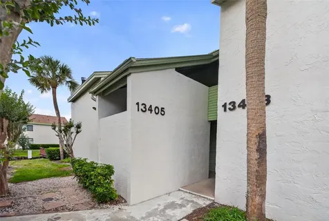 13405 Pine Lake Way Tampa FL 33618