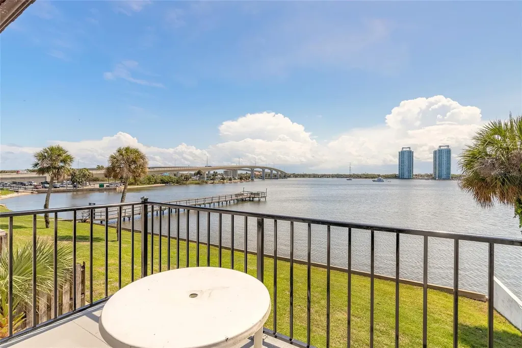 625 N Halifax Avenue Daytona Beach FL 32118