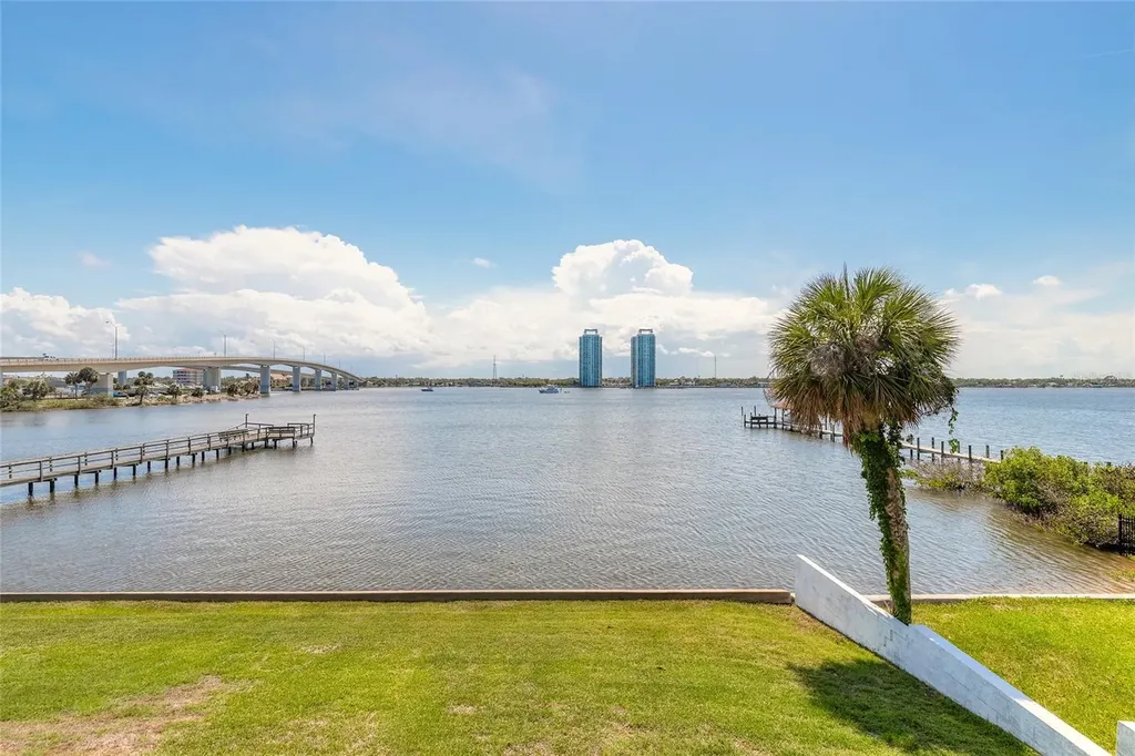 625 N Halifax Avenue Daytona Beach FL 32118