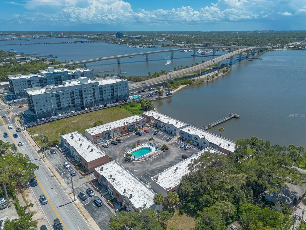 625 N Halifax Avenue Daytona Beach FL 32118