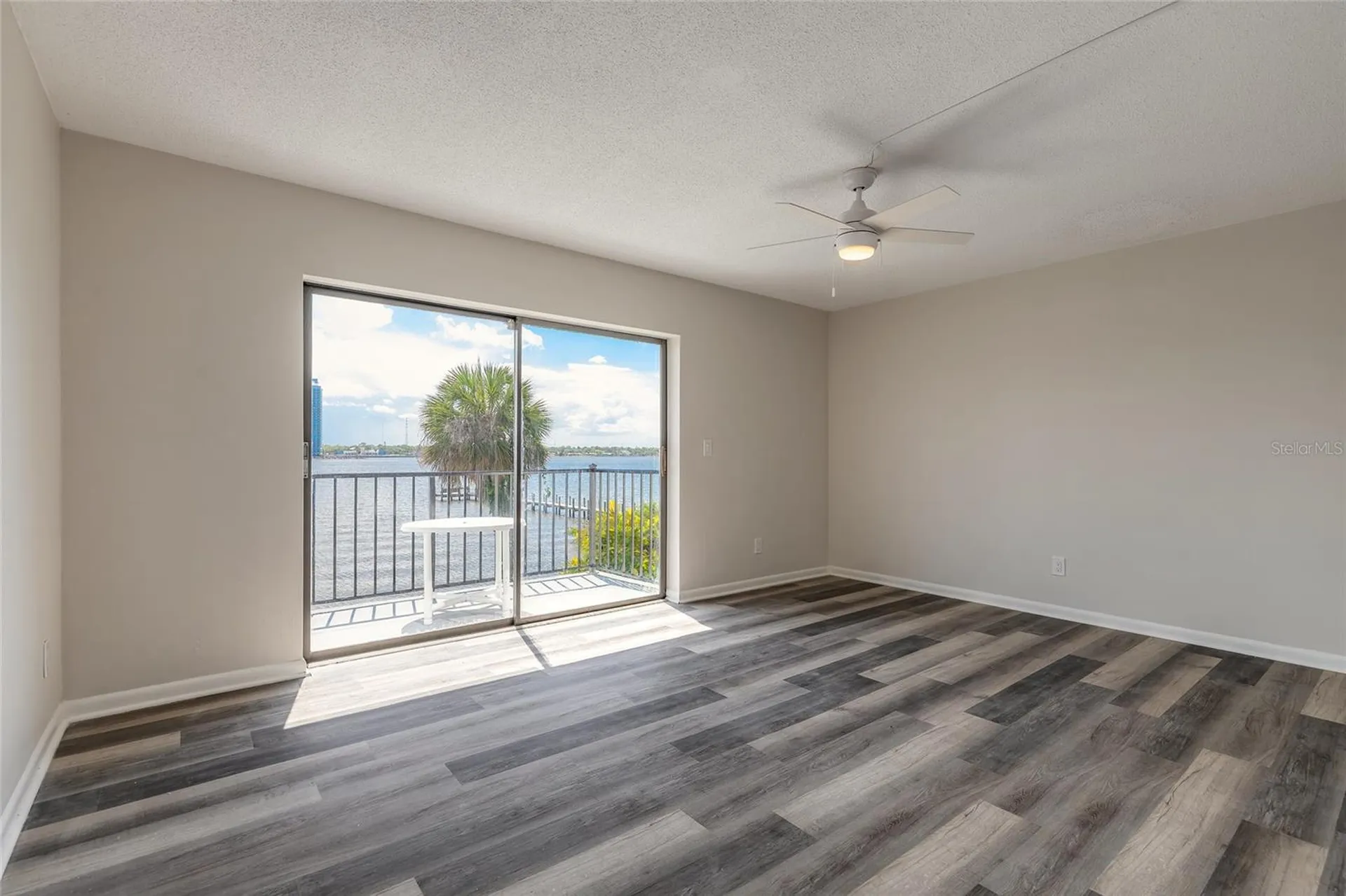 625 N Halifax Avenue Daytona Beach FL 32118