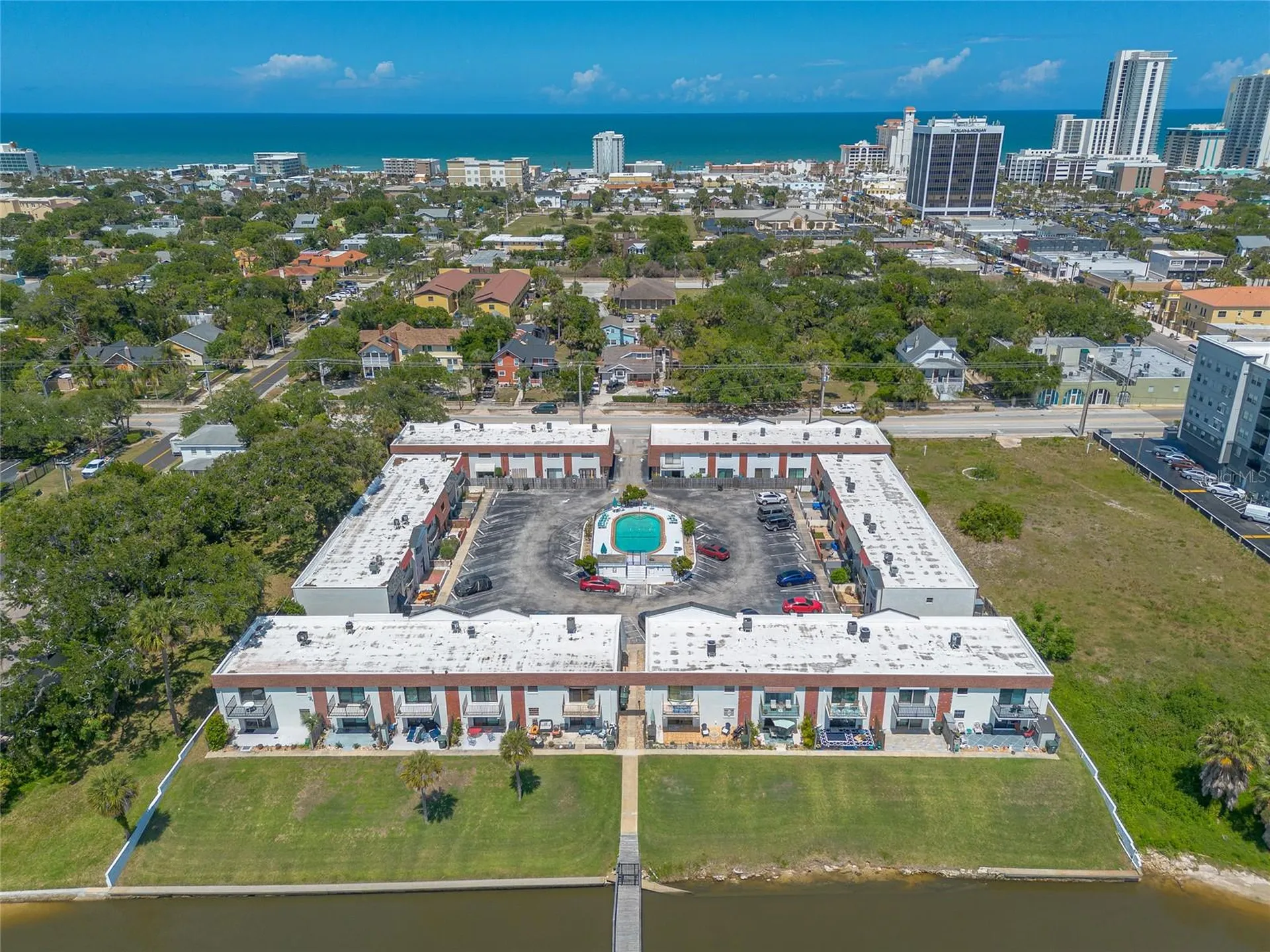 625 N Halifax Avenue Daytona Beach FL 32118