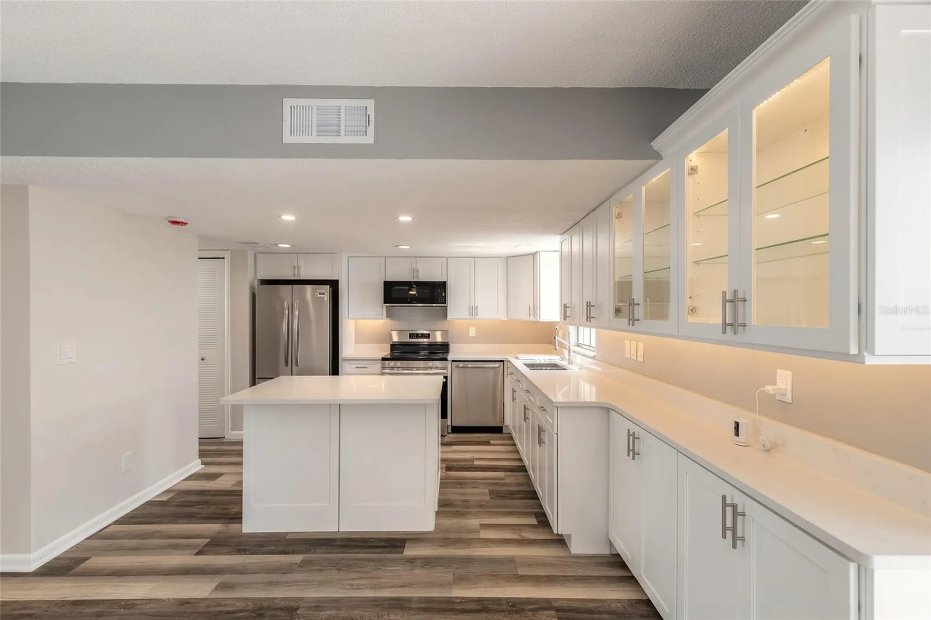 625 N Halifax Avenue Daytona Beach FL 32118