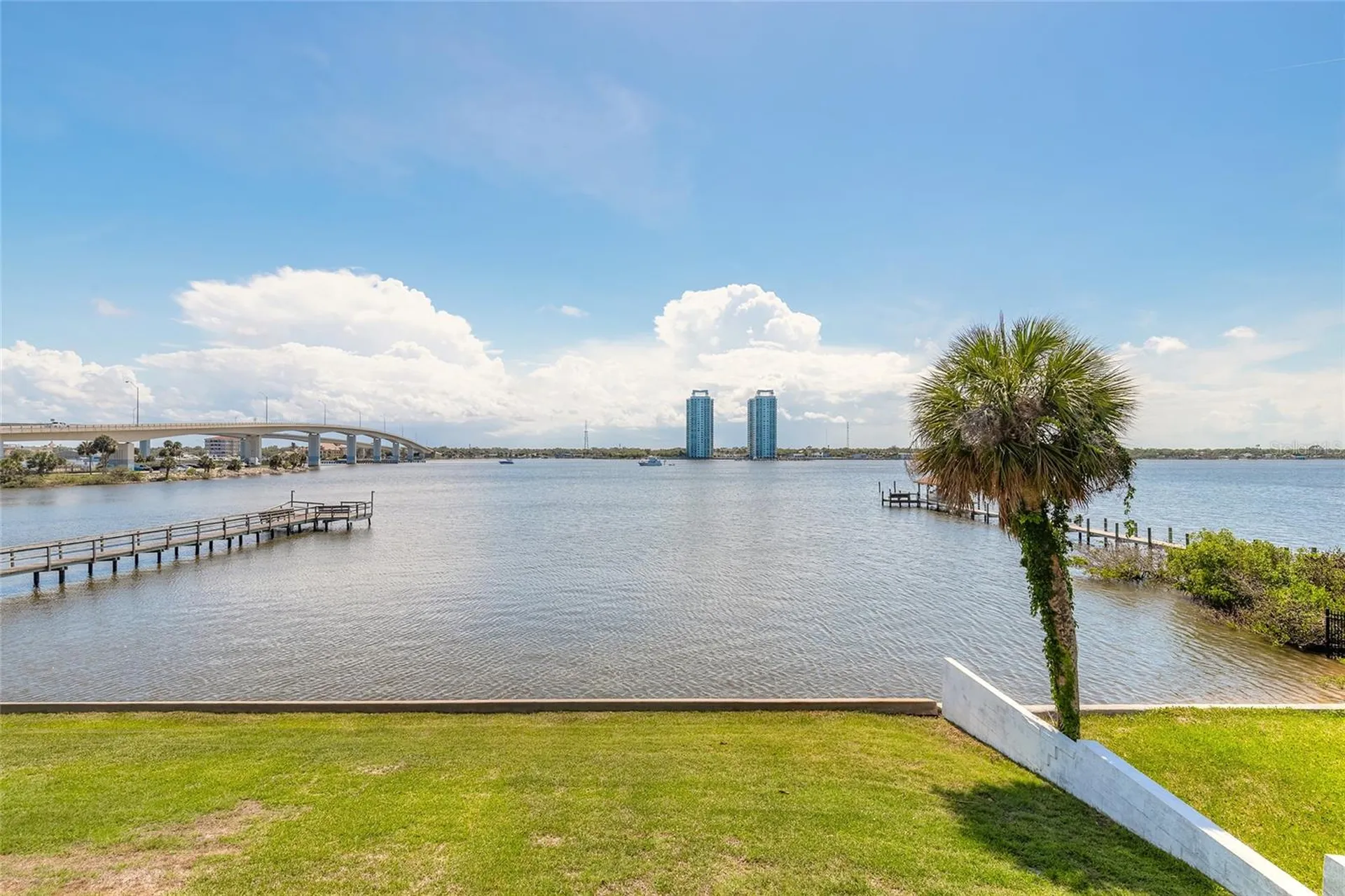 625 N Halifax Avenue Daytona Beach FL 32118