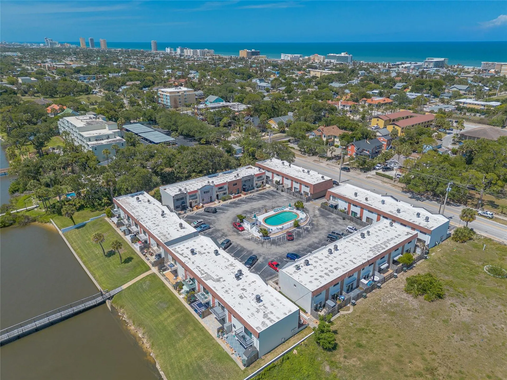 625 N Halifax Avenue Daytona Beach FL 32118