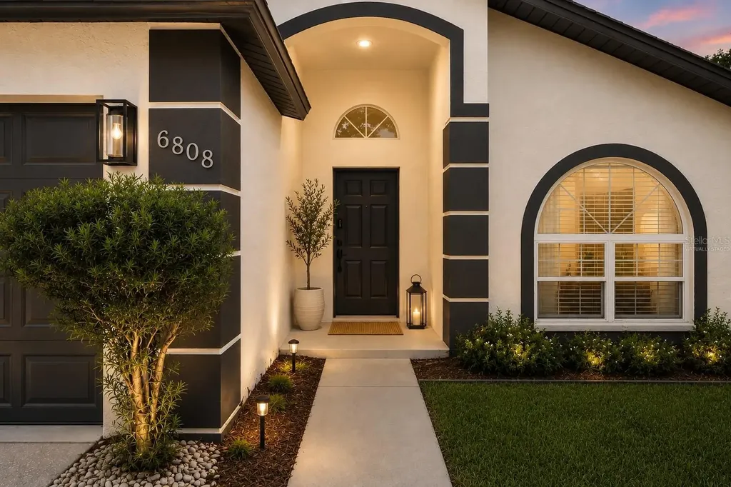 6808 Yardley Oaks Court Tampa FL 33625