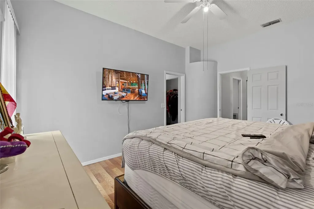 6808 Yardley Oaks Court Tampa FL 33625