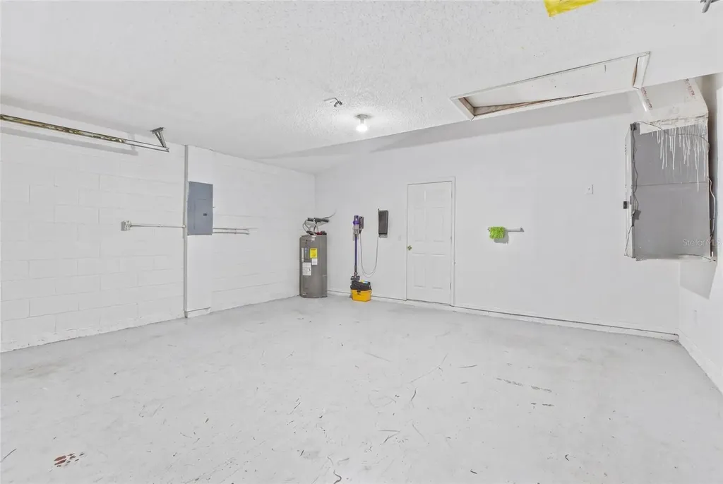 6808 Yardley Oaks Court Tampa FL 33625