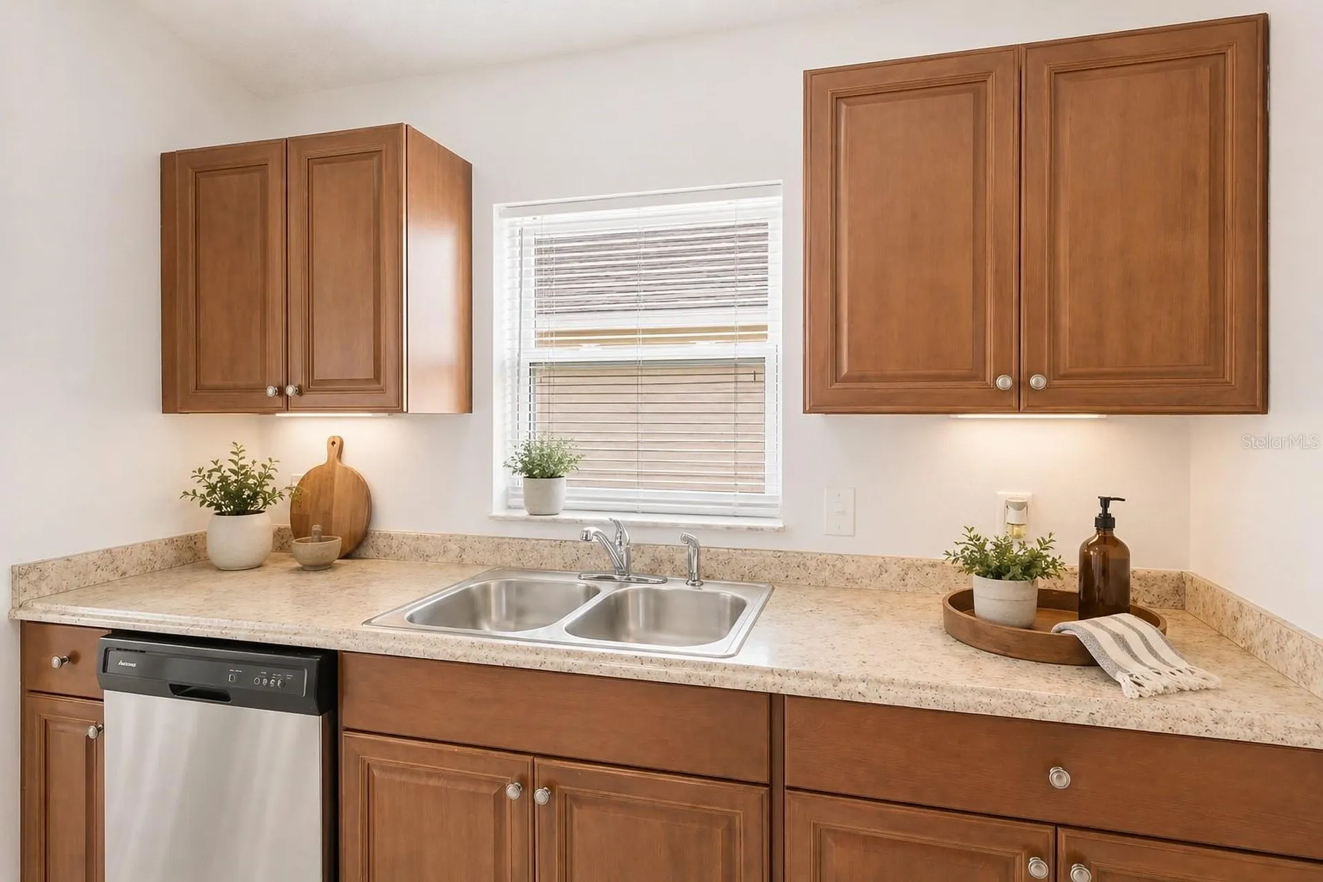 6808 Yardley Oaks Court Tampa FL 33625