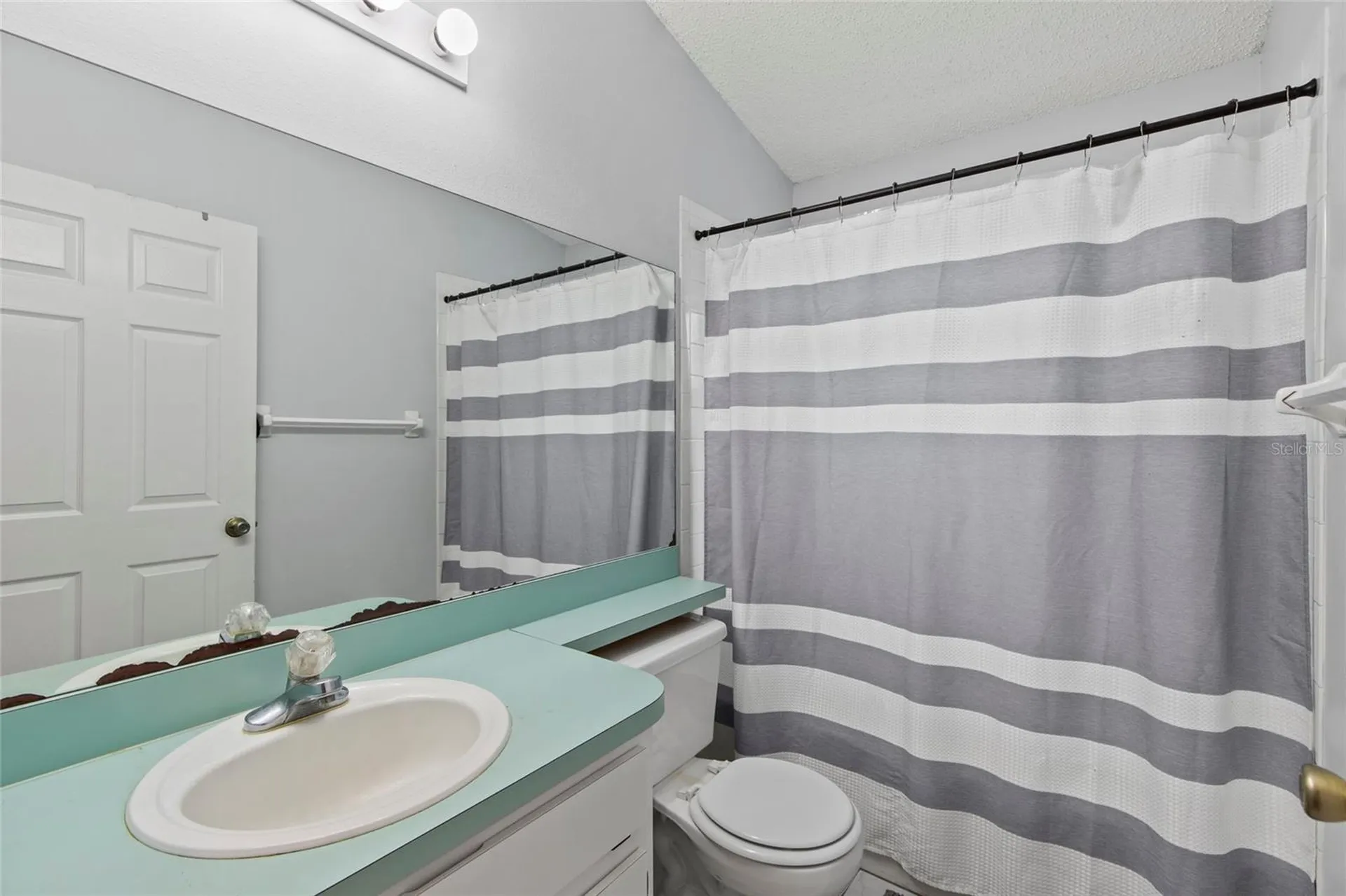 6808 Yardley Oaks Court Tampa FL 33625