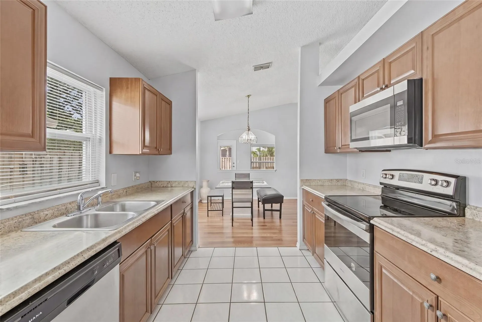 6808 Yardley Oaks Court Tampa FL 33625