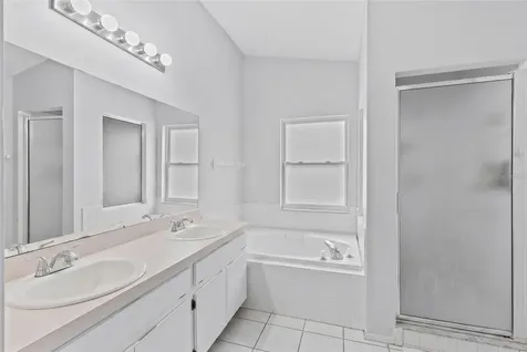 6808 Yardley Oaks Court Tampa FL 33625