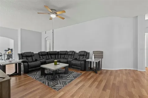 6808 Yardley Oaks Court Tampa FL 33625