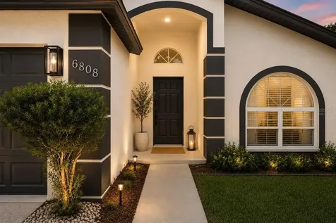 6808 Yardley Oaks Court Tampa FL 33625