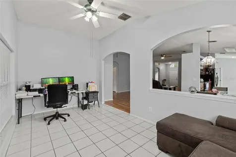 6808 Yardley Oaks Court Tampa FL 33625