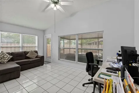 6808 Yardley Oaks Court Tampa FL 33625