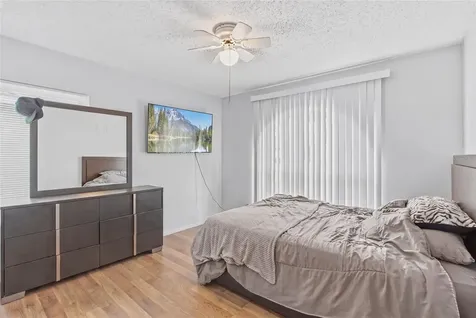 6808 Yardley Oaks Court Tampa FL 33625