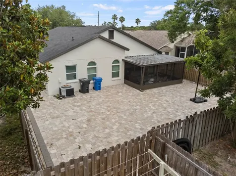 6808 Yardley Oaks Court Tampa FL 33625