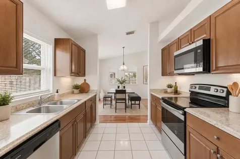 6808 Yardley Oaks Court Tampa FL 33625