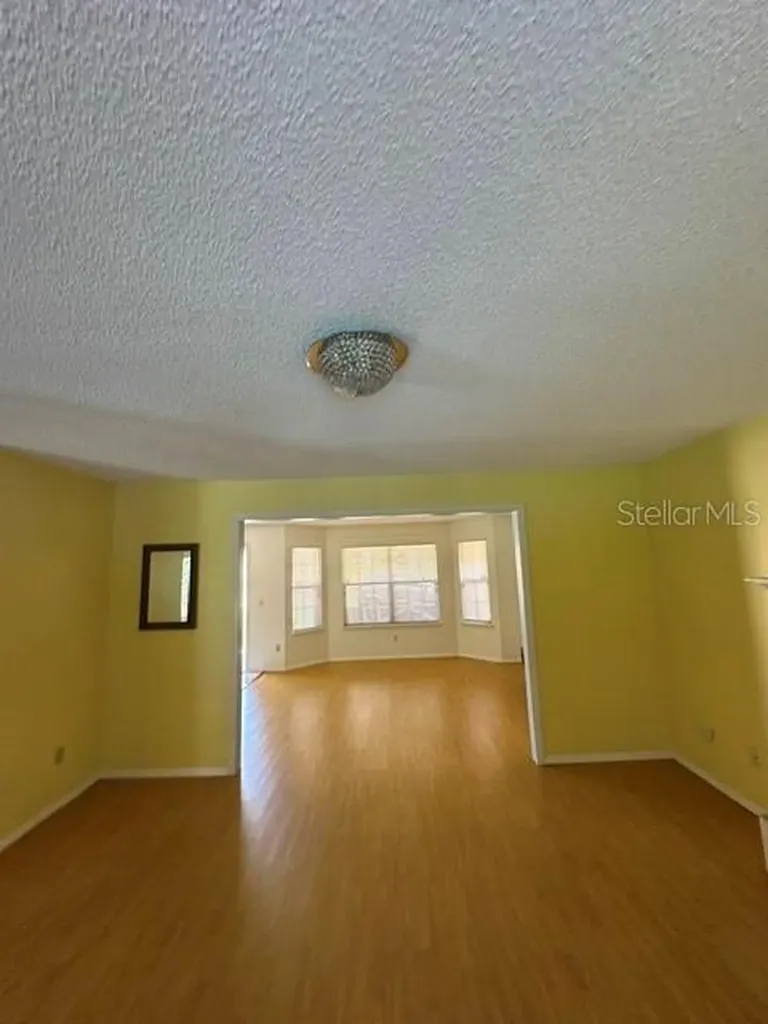 6926 Thousand Oaks Road Orlando FL 32818