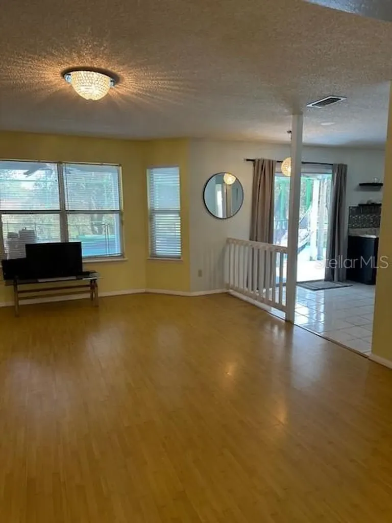6926 Thousand Oaks Road Orlando FL 32818