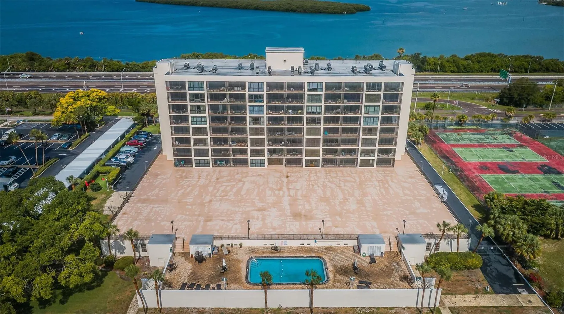 7100 Sunshine Skyway Lane S St Petersburg FL 33711