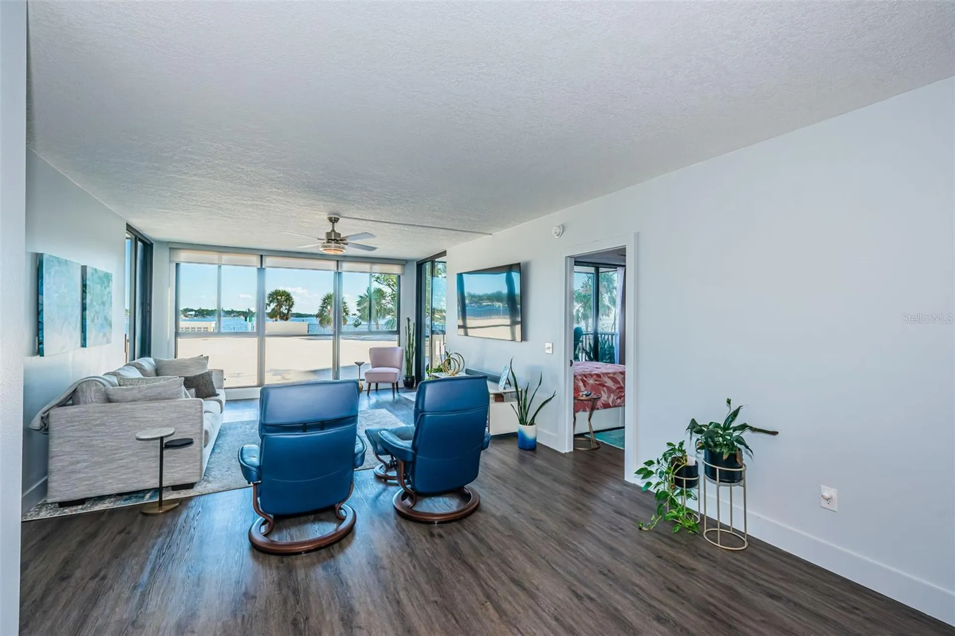7100 Sunshine Skyway Lane S St Petersburg FL 33711