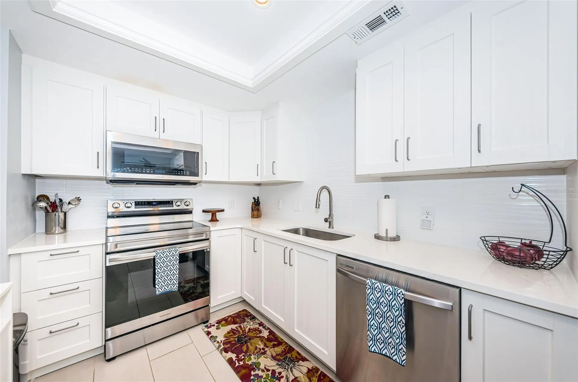 7100 Sunshine Skyway Lane S St Petersburg FL 33711