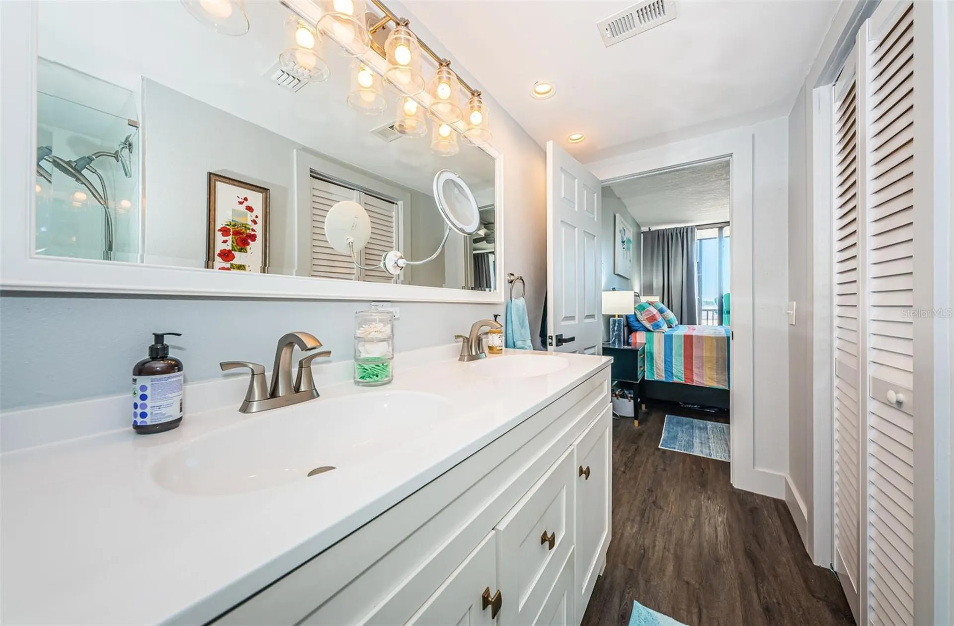 7100 Sunshine Skyway Lane S St Petersburg FL 33711