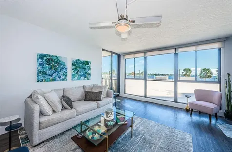 7100 Sunshine Skyway Lane S St Petersburg FL 33711