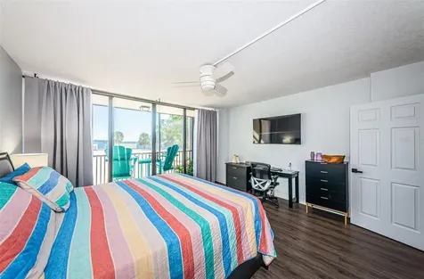 7100 Sunshine Skyway Lane S St Petersburg FL 33711
