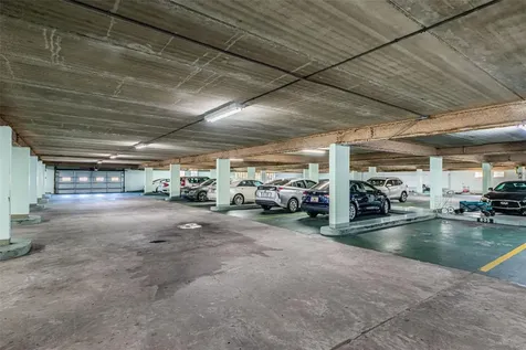 7100 Sunshine Skyway Lane S St Petersburg FL 33711