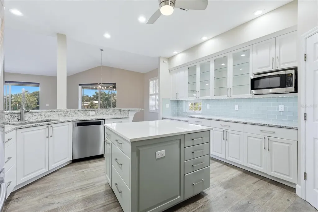 5544 Dinah Lane Sarasota FL 34231