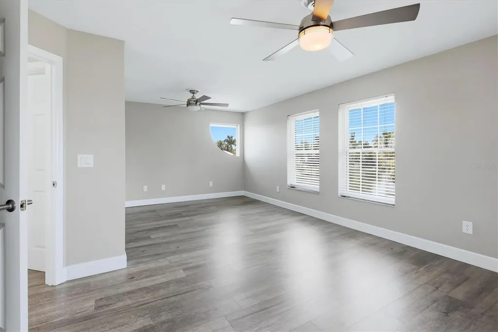 5544 Dinah Lane Sarasota FL 34231