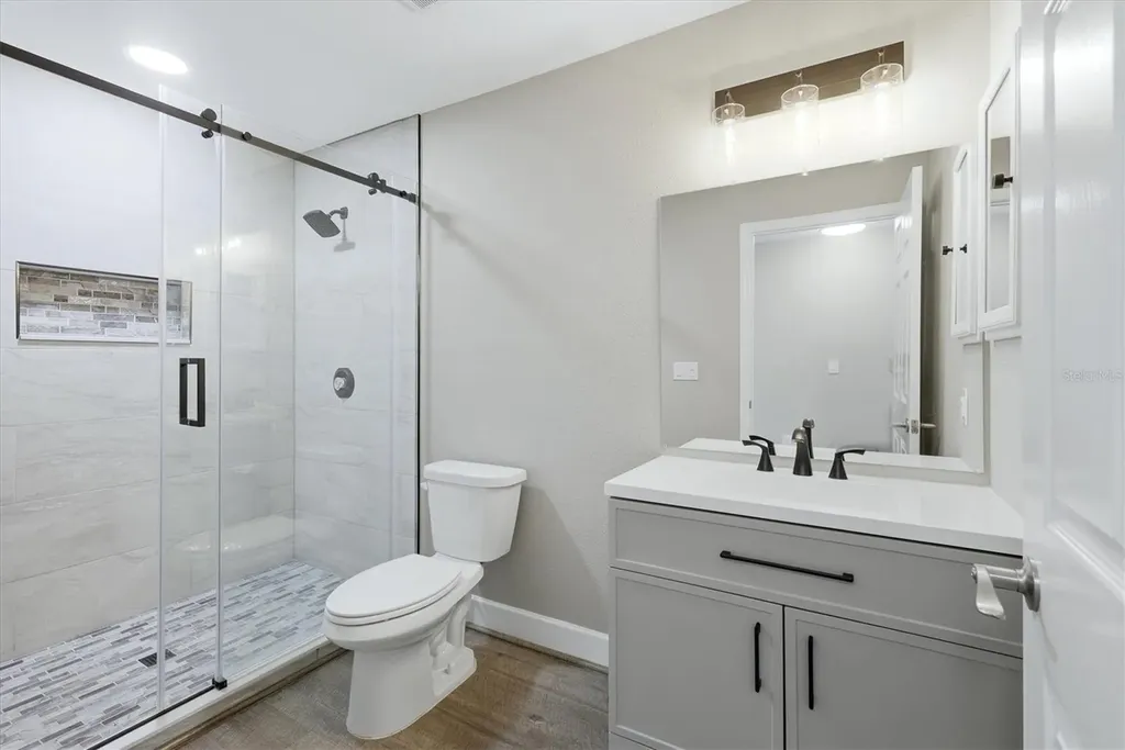 5544 Dinah Lane Sarasota FL 34231