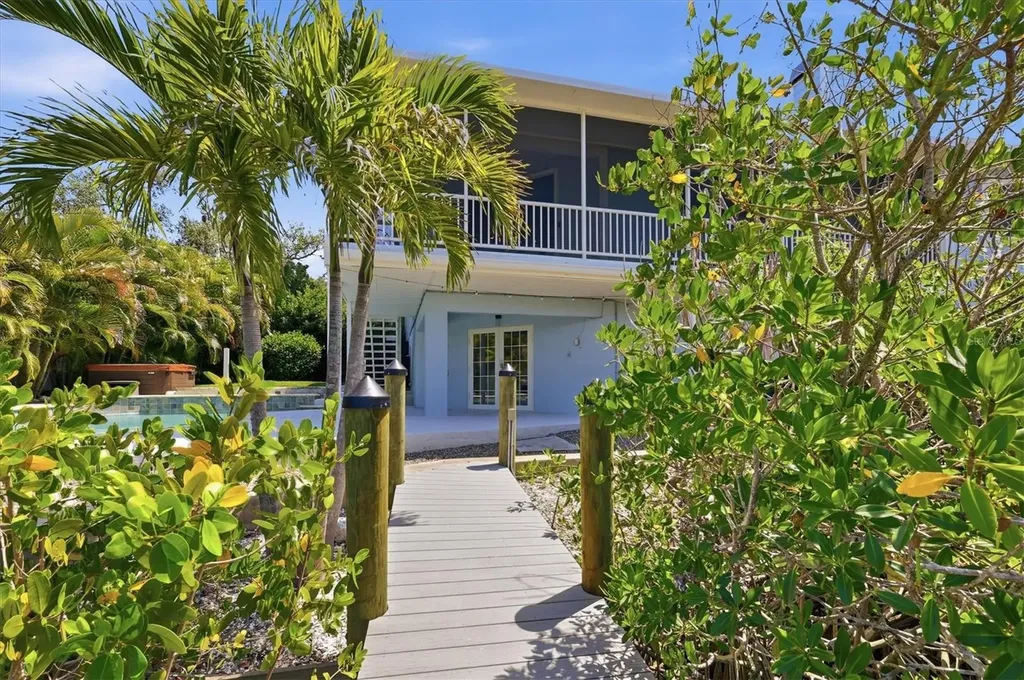 5544 Dinah Lane Sarasota FL 34231
