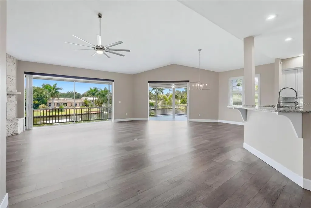 5544 Dinah Lane Sarasota FL 34231