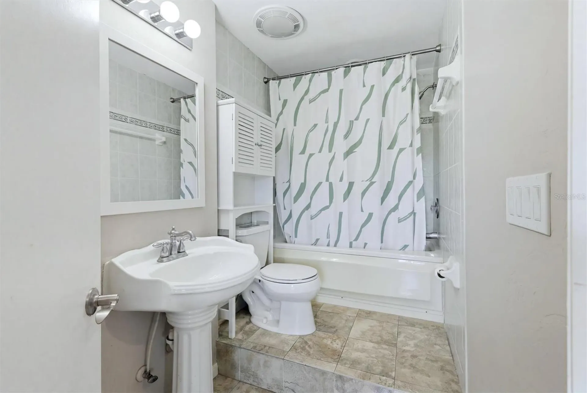 5544 Dinah Lane Sarasota FL 34231