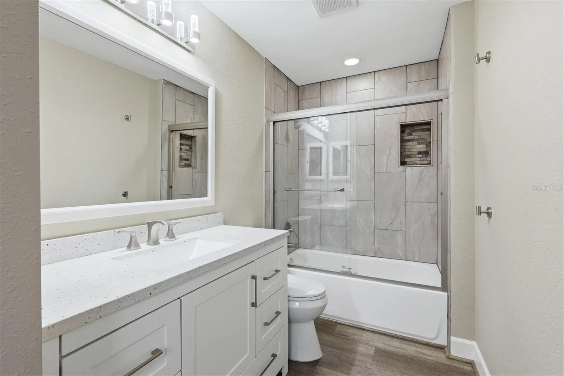 5544 Dinah Lane Sarasota FL 34231