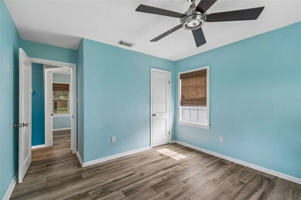 1304 E Knollwood Street Tampa FL 33604