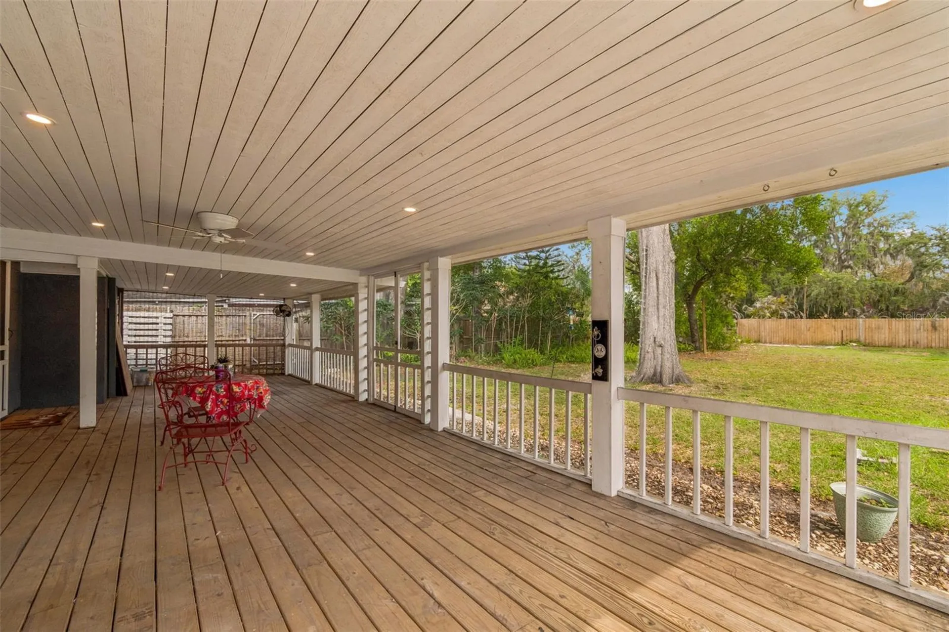 1304 E Knollwood Street Tampa FL 33604