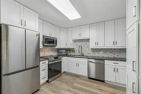 1304 E Knollwood Street Tampa FL 33604